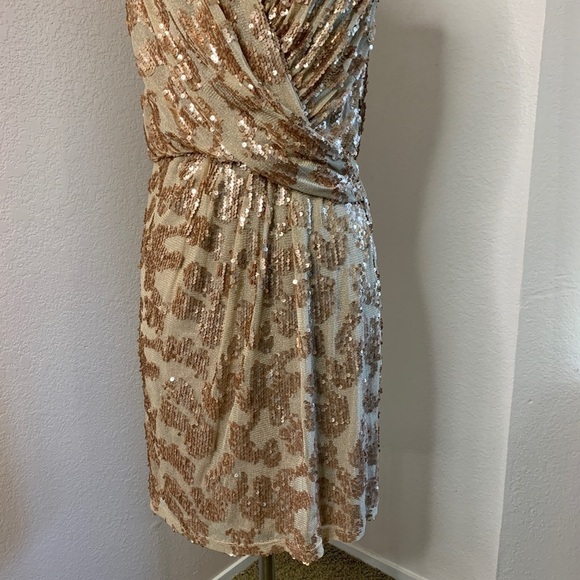 David Meister Gold Sequins Dress Size 6 - Picture 5 of 16
